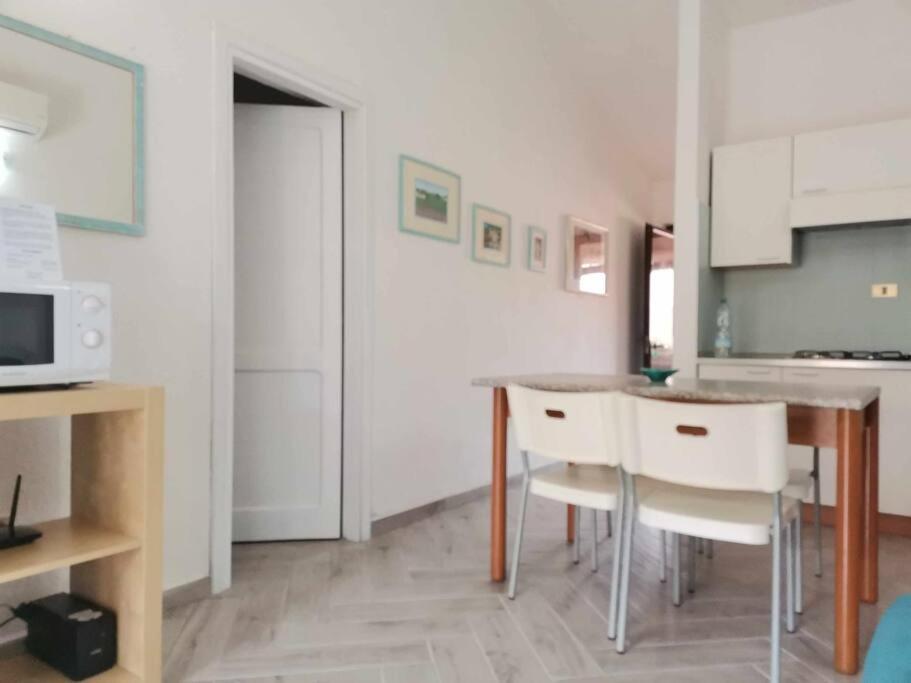 Casa Di Lu' - Bilocale Con Giardino - Porto Pollo Apartment Ngoại thất bức ảnh