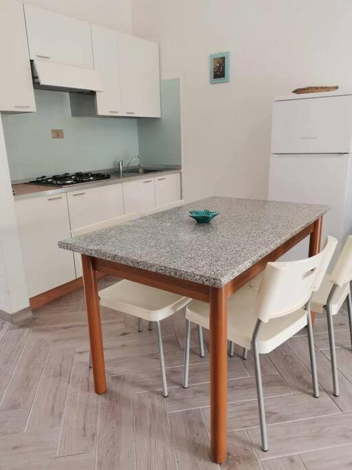 Casa Di Lu' - Bilocale Con Giardino - Porto Pollo Apartment Ngoại thất bức ảnh