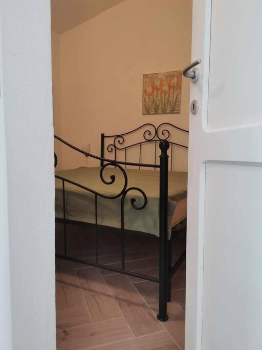 Casa Di Lu' - Bilocale Con Giardino - Porto Pollo Apartment Ngoại thất bức ảnh