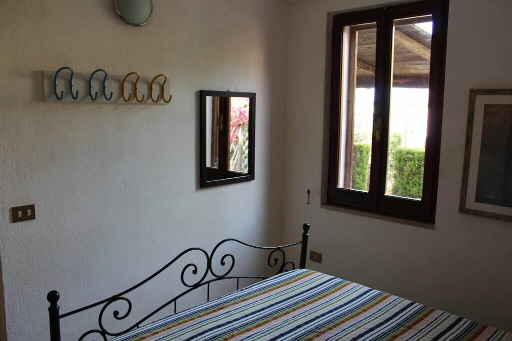 Casa Di Lu' - Bilocale Con Giardino - Porto Pollo Apartment Ngoại thất bức ảnh